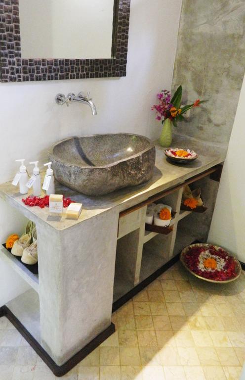 Cili Emas Oceanside Resort Tejakula Δωμάτιο φωτογραφία