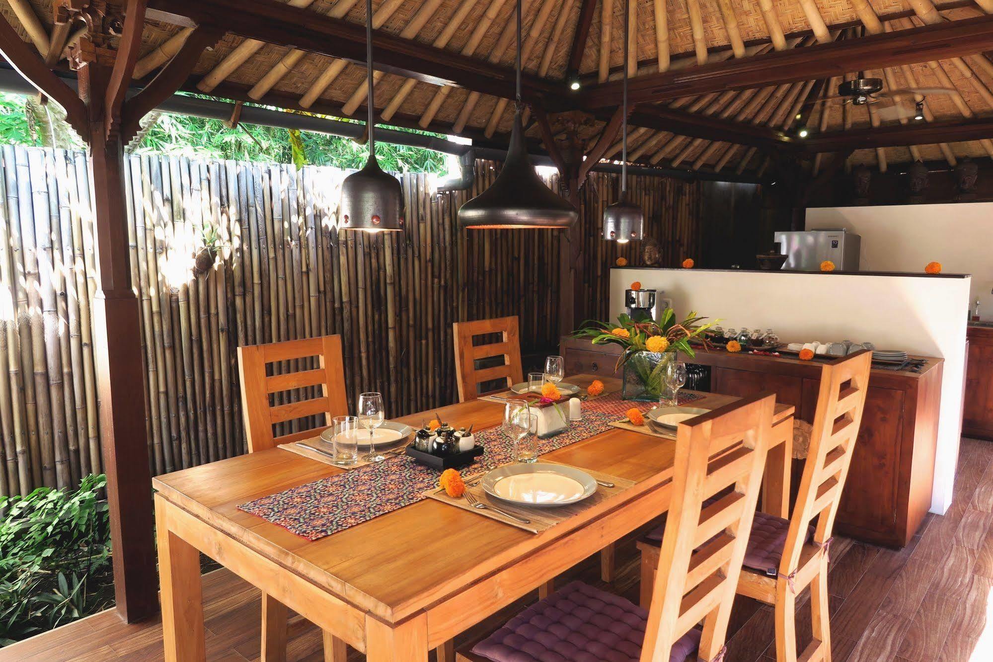 Cili Emas Oceanside Resort Tejakula Εξωτερικό φωτογραφία